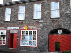 one of dingle's many pubs