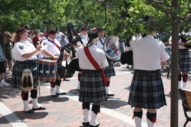pipe and drum corps in the portsmouth square